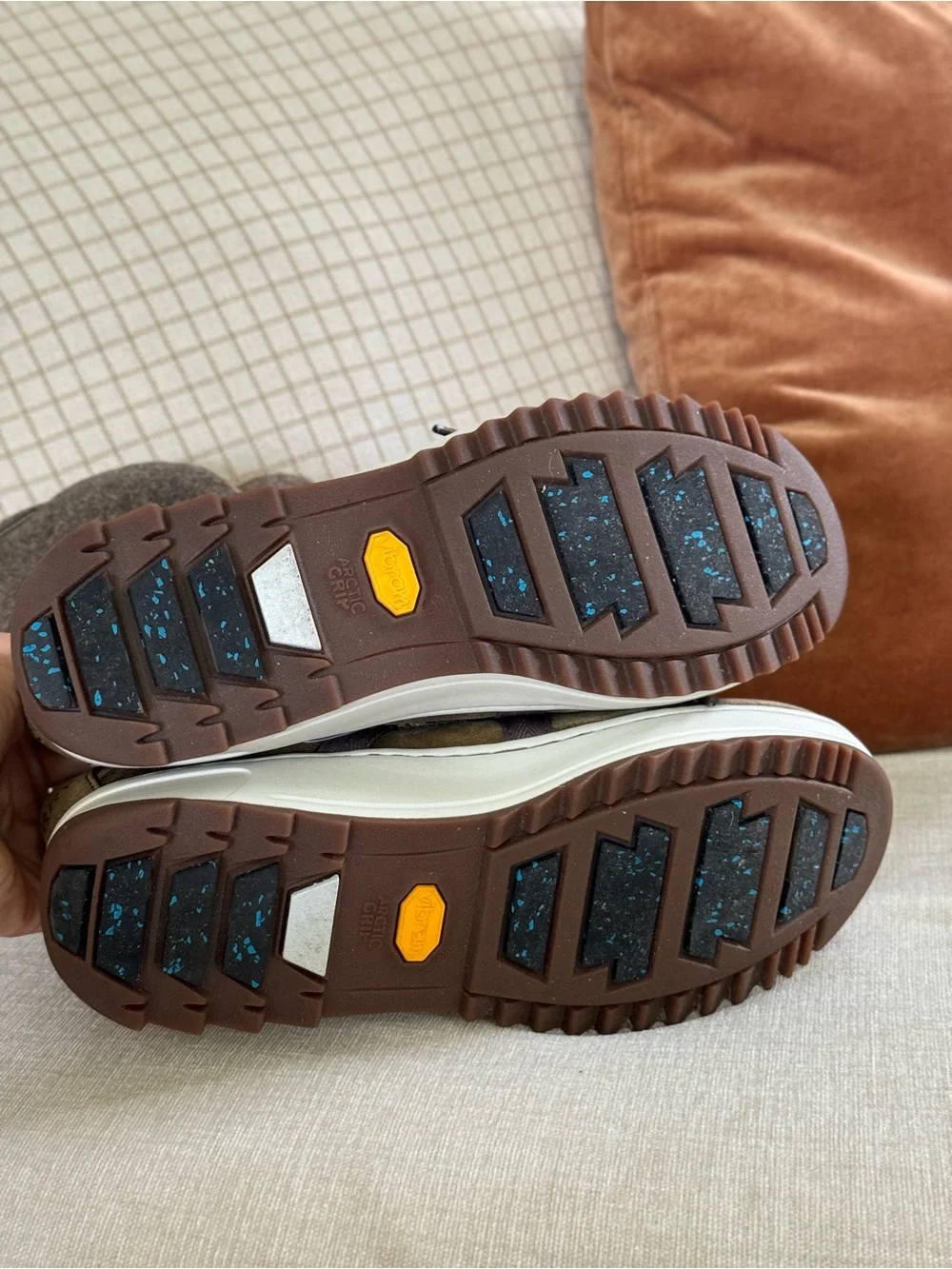 Sperry powder ice cap boot NWOT Size 9